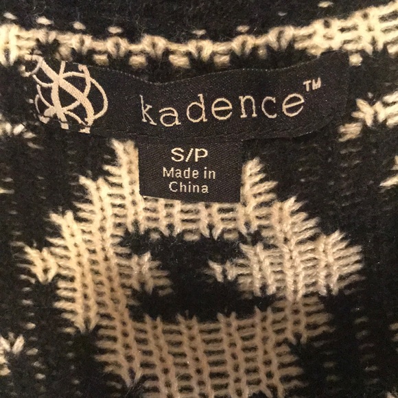 Aztec Flyaway Cardigan Sweater - Picture 4 of 4